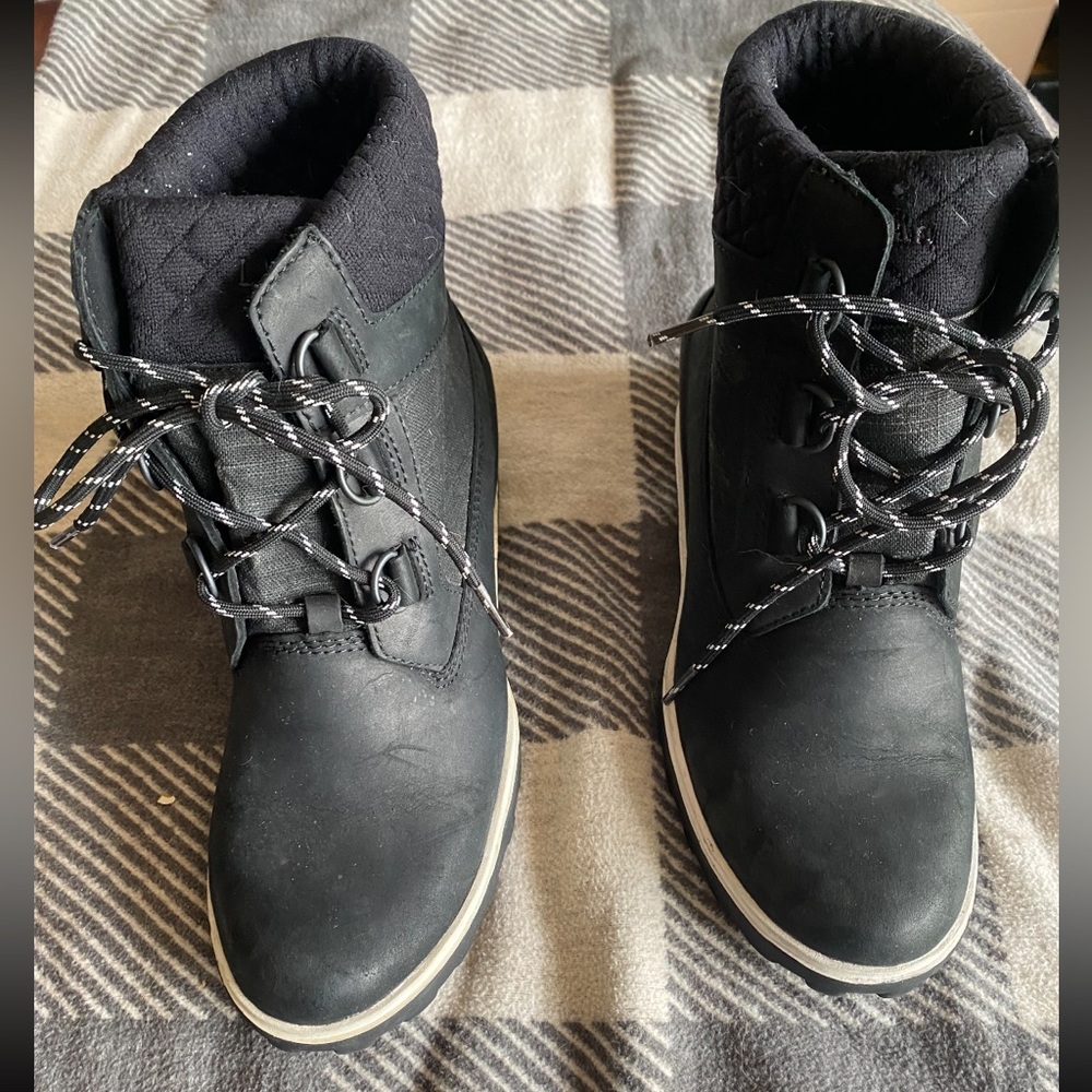 LL Bean Women's size 9 Wedge Snow Boot
